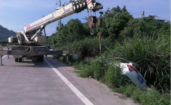 北戴河区重载吊车救援 北戴河区重载吊车救援